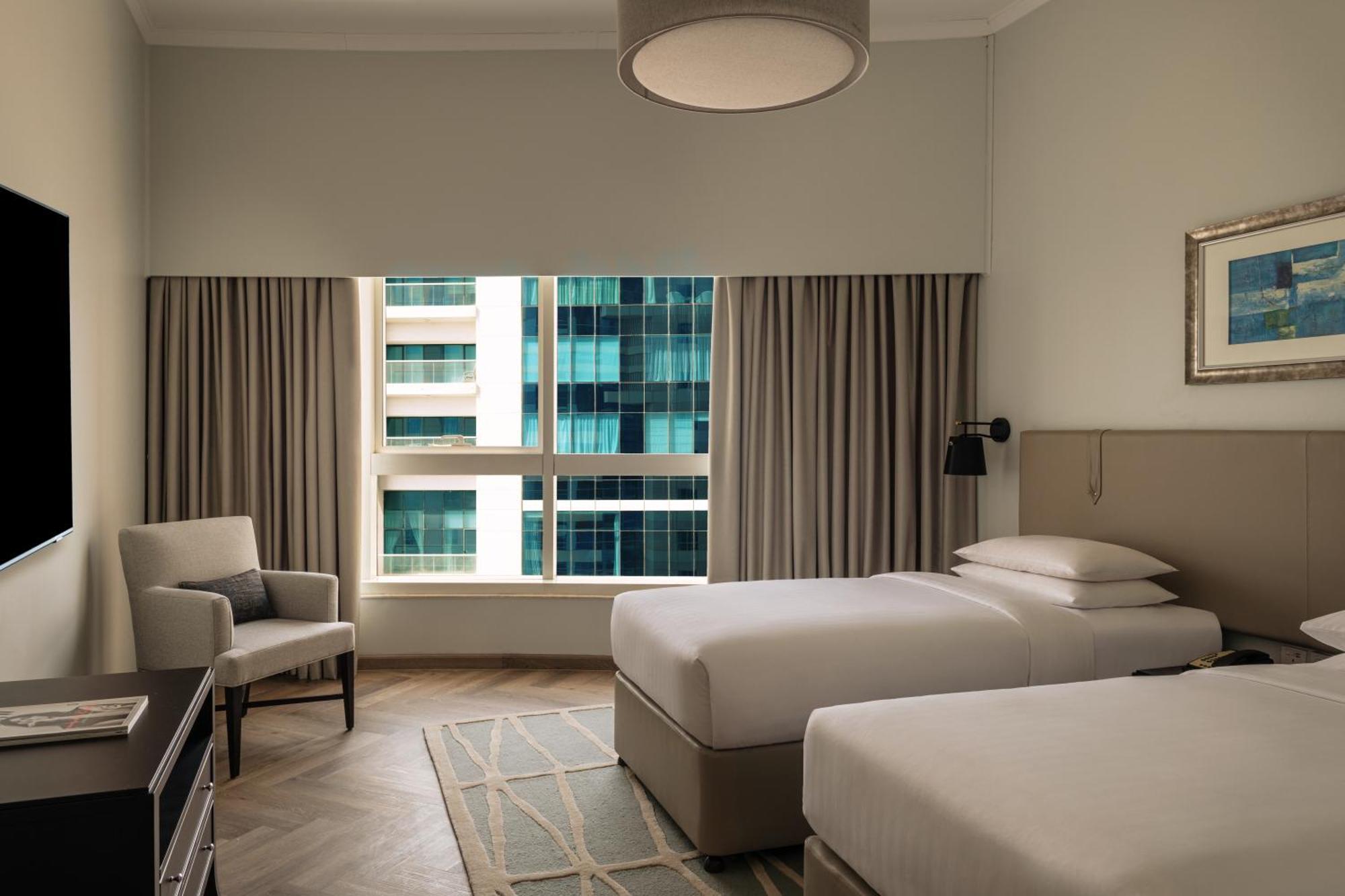 Dubai Marriott Harbour Hotel And Suites Exterior photo